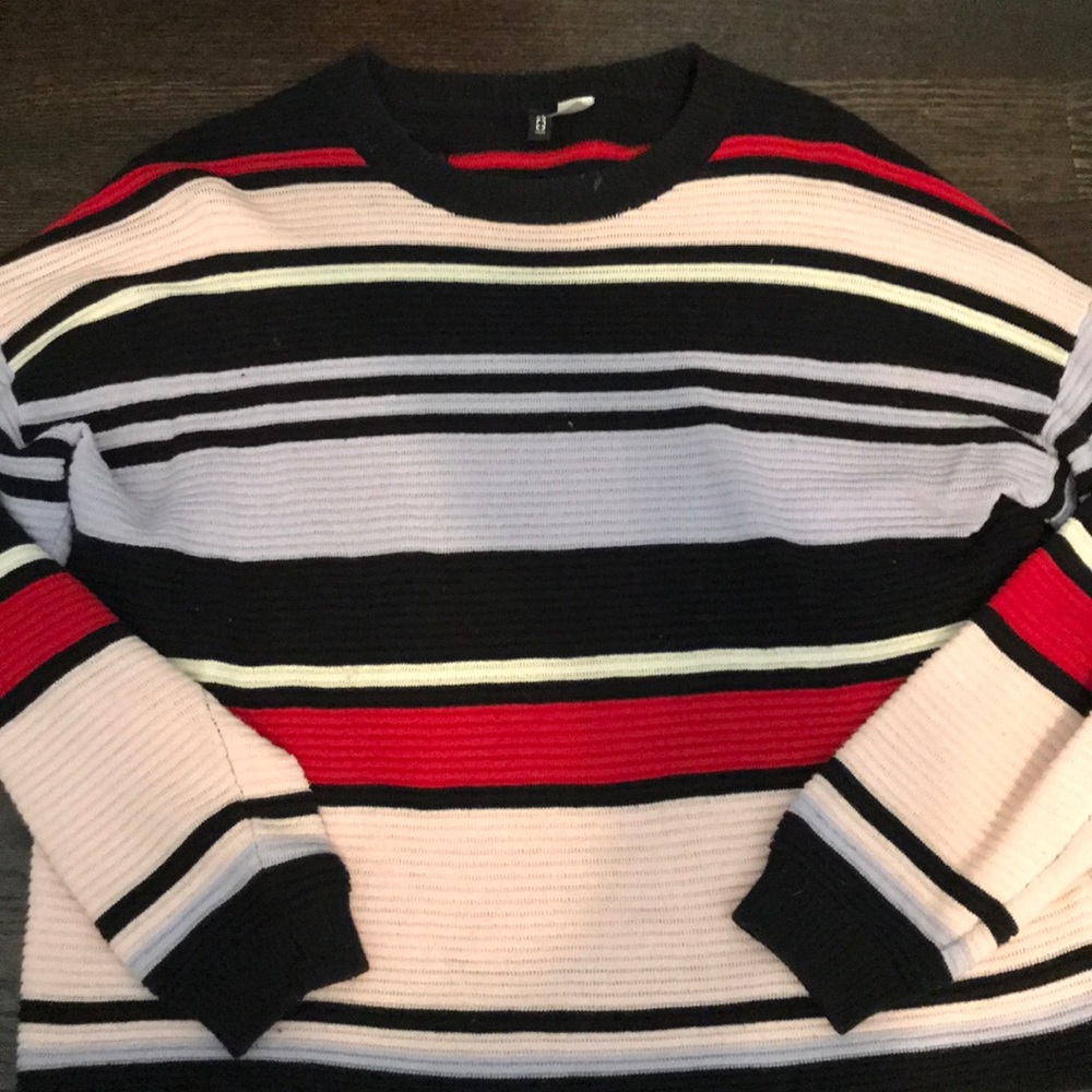 Fun oversized stripped sweater, super soft